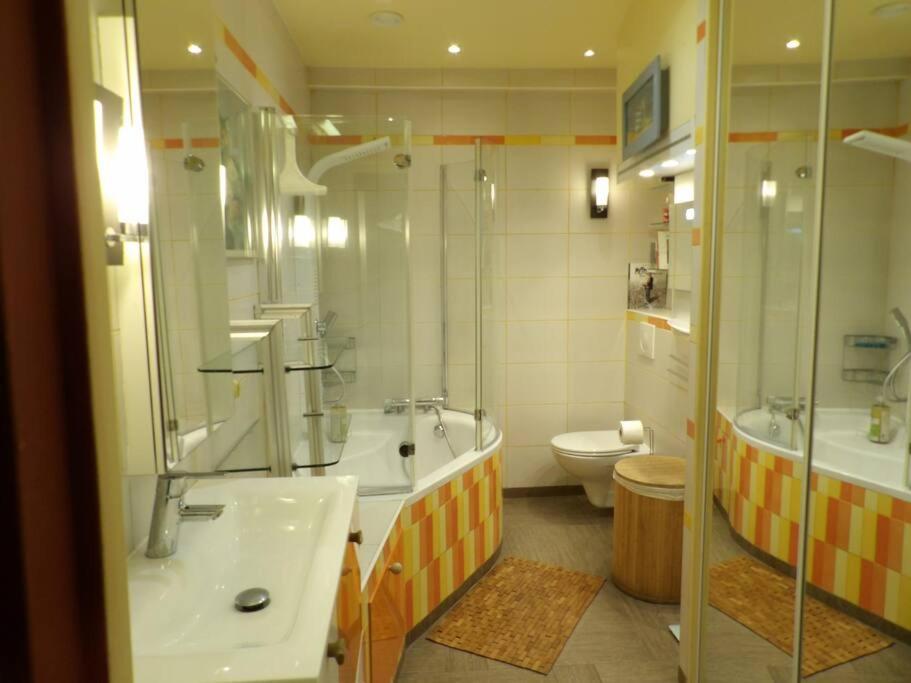 Апартаменты Chez Michel ! Венсен Экстерьер фото